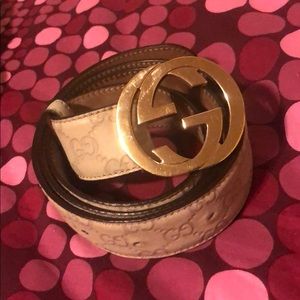 Gold gucci belt size 105/42